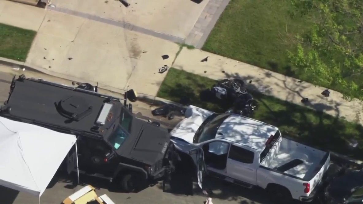 Investigation underway in Simi Valley neighborhood; residents asked to avoid the area