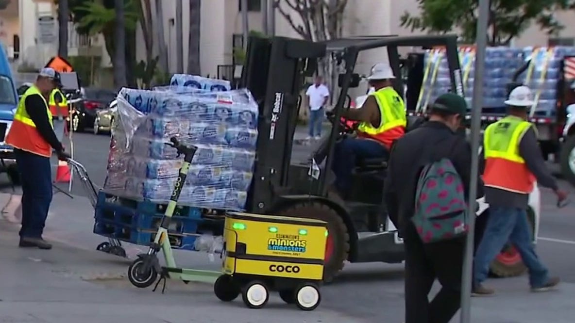 Koreatown businesses, residents scramble for bottled water after E. coli detected in sample