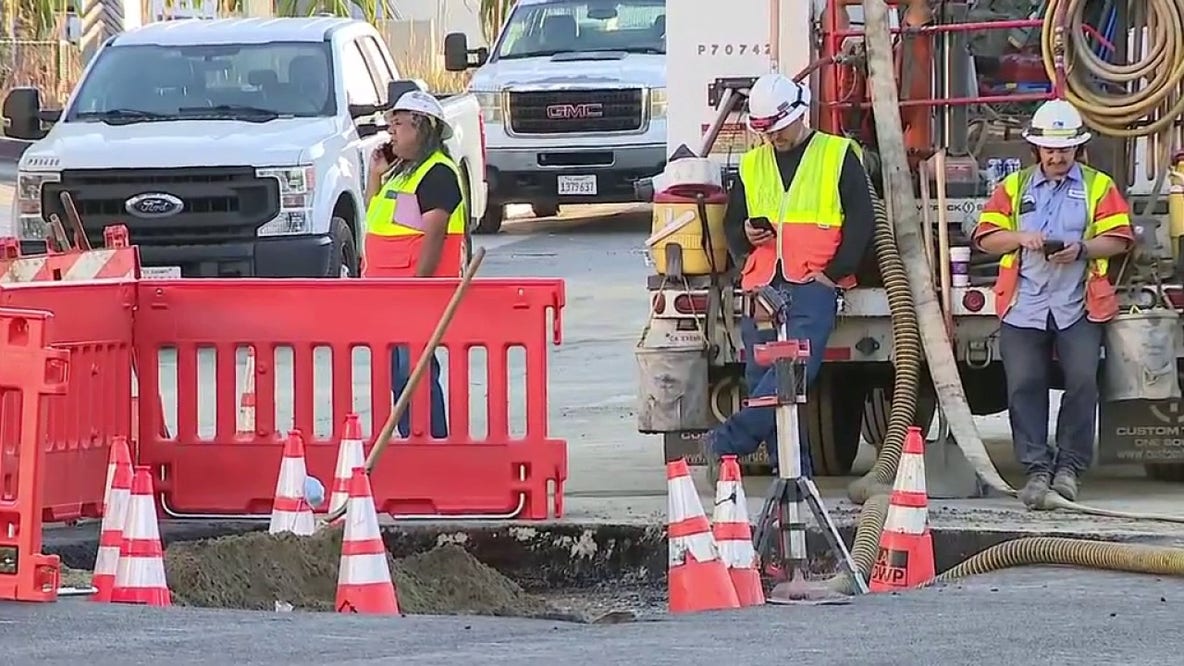 New leak in West Hollywood sinkhole threatens to delay critical pipe repairs
