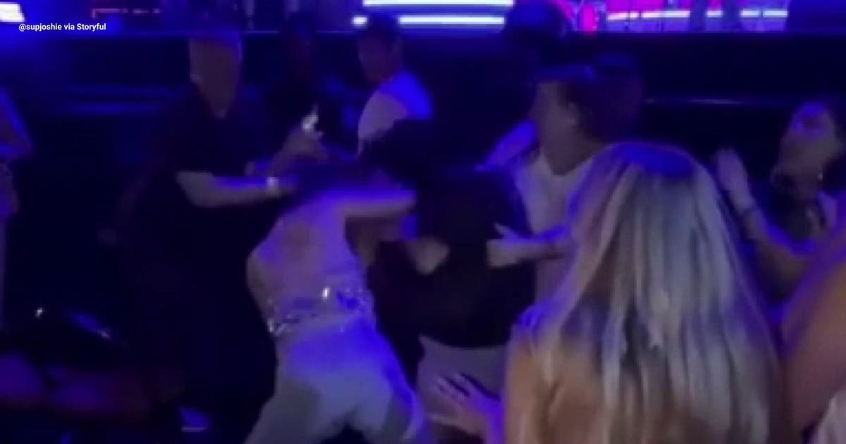 Hilary Duff fans get into fight during ‘Lizzie McGuire’ star’s Los Angeles concert
