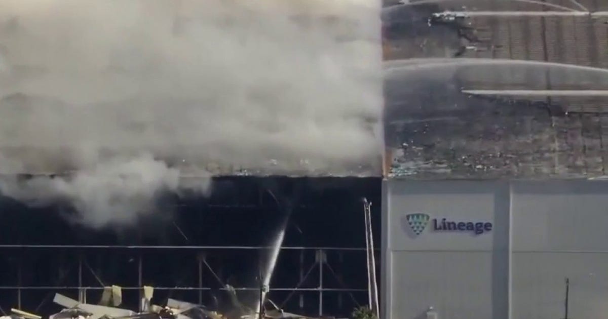 Boyle Heights residents demand Lineage shutdown amid rats, rotting food stench in fire aftermath
