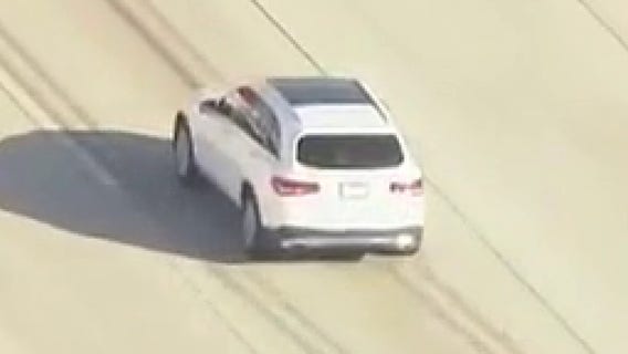 Suspect possibly armed with gun leads police chase across Los Angeles