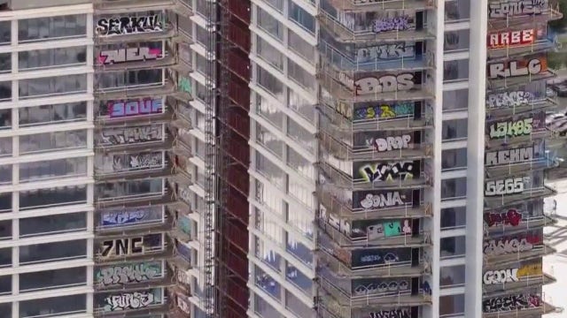 Cleanup set to begin at downtown Los Angeles' 'Graffiti Towers'