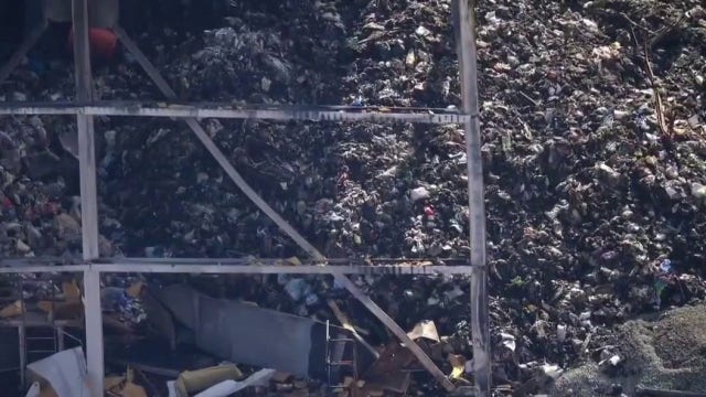 Air regulators hit Lineage with 6 violations, threaten court action over rotting food stench