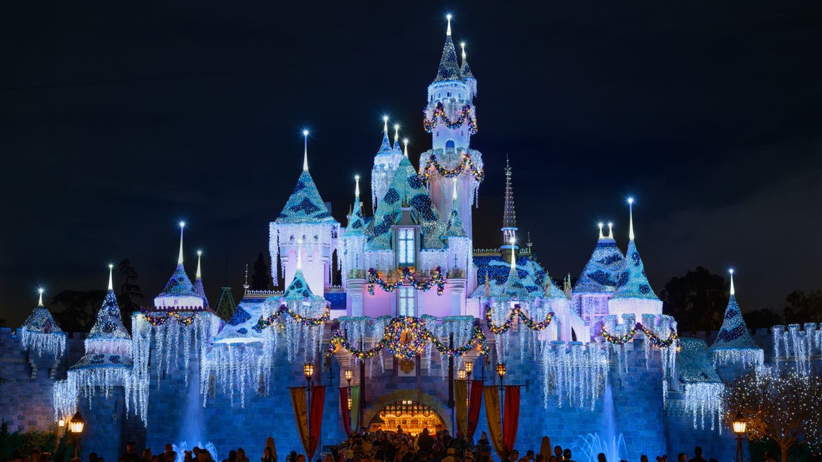 Disneyland announces 2026 holiday season dates, festivities