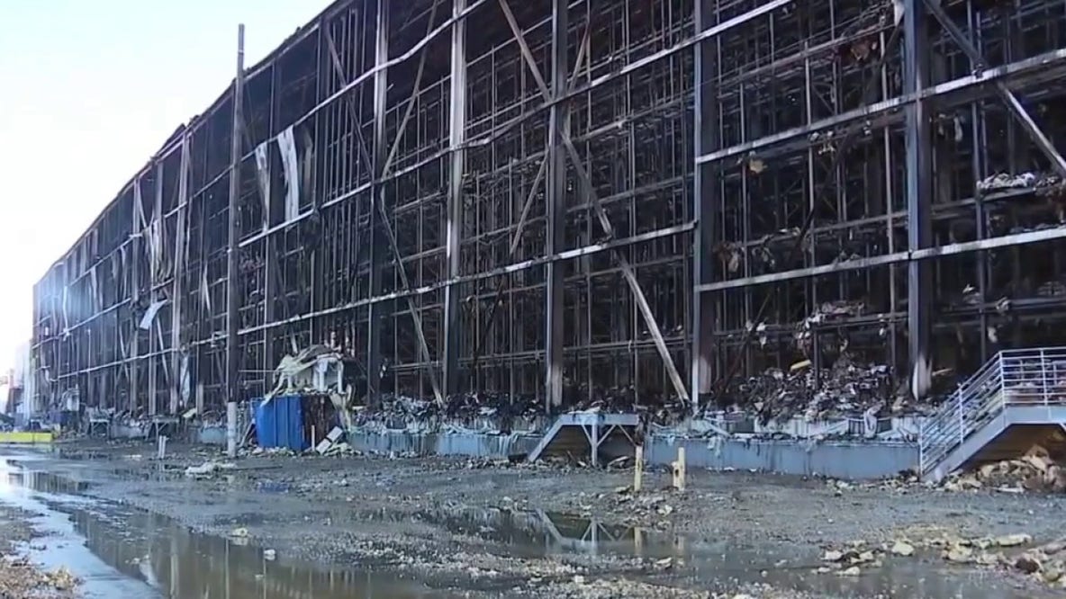 300+ residents sue Lineage over warehouse fire in Los Angeles, alleging ammonia exposure