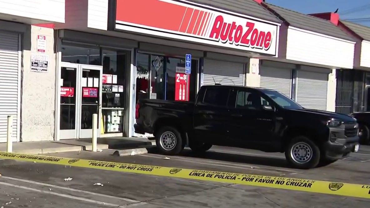 South LA AutoZone ransacked amid wave of targeted store break-ins