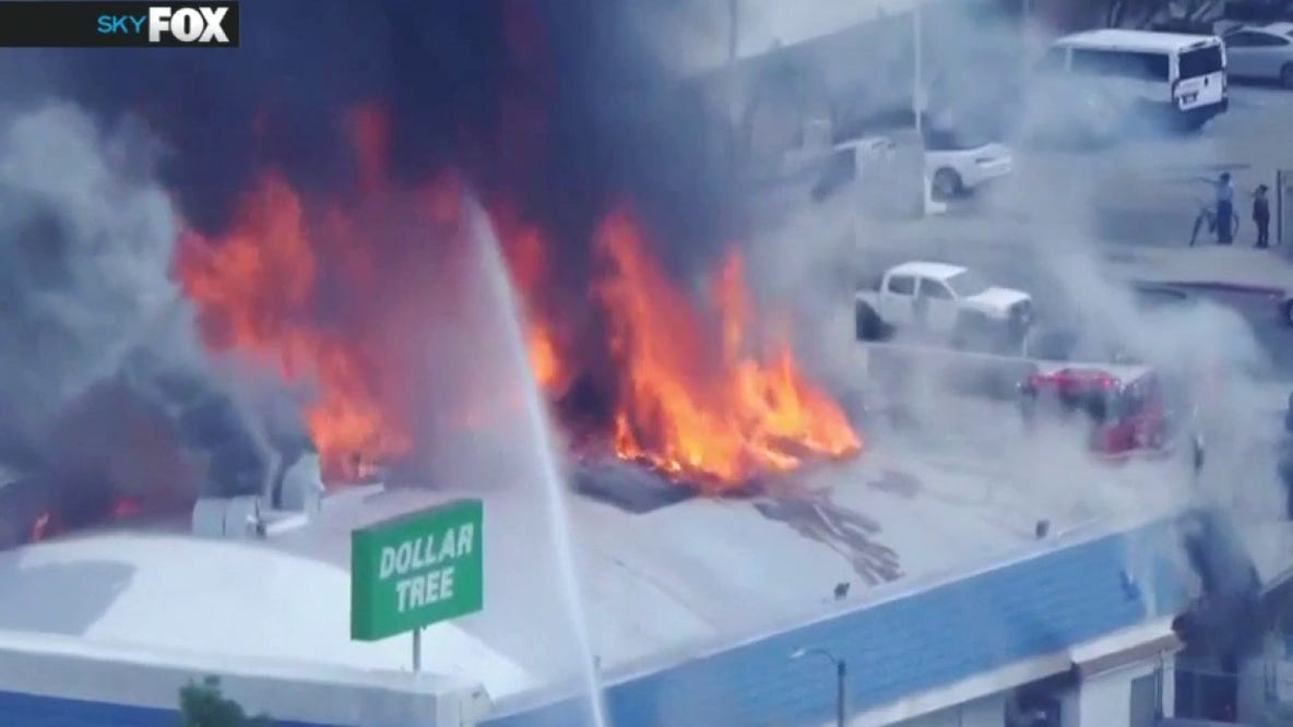 Fire tears through roof of vacant building in Huntington Park