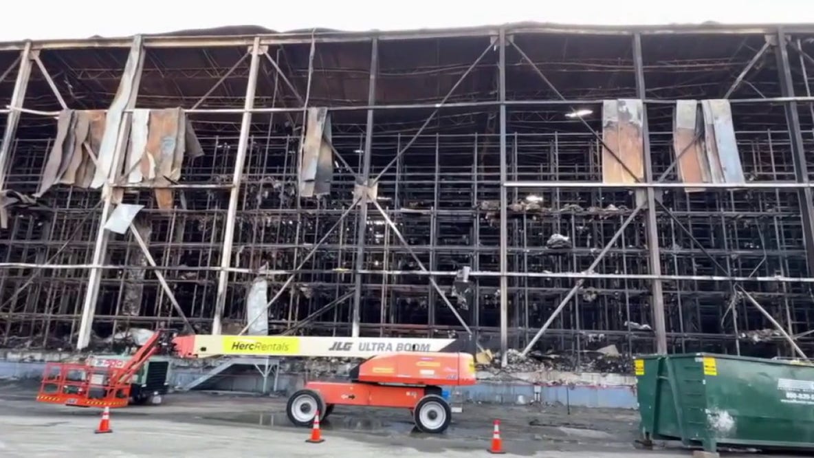 Lineage faces day 2 of AQMD hearing as LA leaders demand cleanup of rotting food