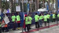 Disneyland hotel workers protest during D23 weekend: ‘No Magic in Our Paychecks’