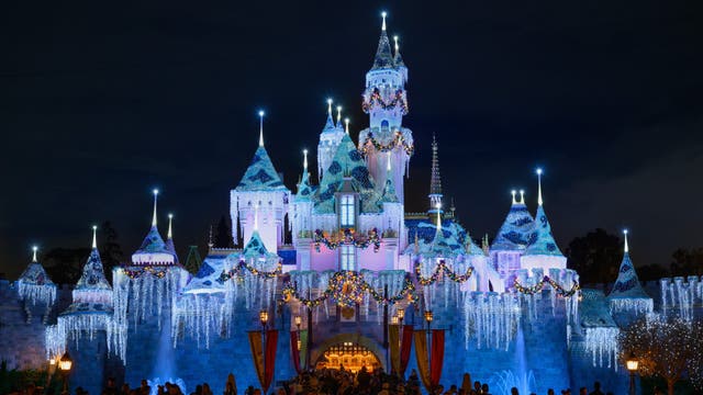 Disneyland announces 2026 holiday season dates, festivities