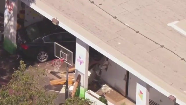 LIVE: 8 hospitalized after car crashes into Temple Sinai of Glendale