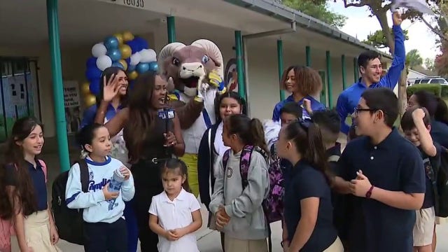 LAUSD students head back to school with new classroom tech restrictions