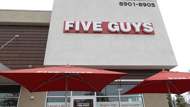 Shooting at Oxnard Five Guys critically injures 19-year-old