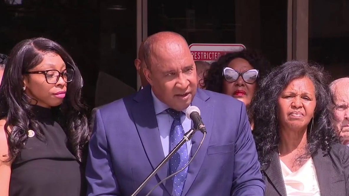 Inglewood Mayor James Butts denies allegations involving high school student, calls it 'smear campaign'