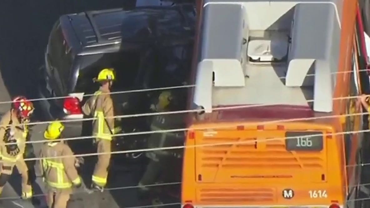 LA Metro bus, SUV get into horrific crash in Chatsworth