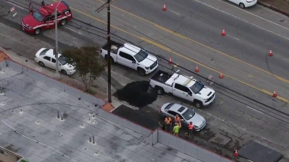 Arleta construction site explosion leaves several hurt: LAFD