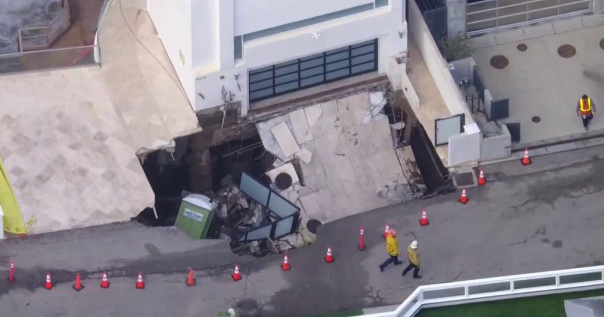 Photo: foxla.com Nicolas Cage Malibu Home Evacuated After Massive Sinkhole Collapse