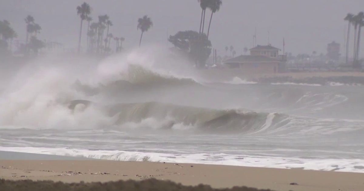 Long Beach crews battle high tides and dangerous surf from Hurricane Marie remnants