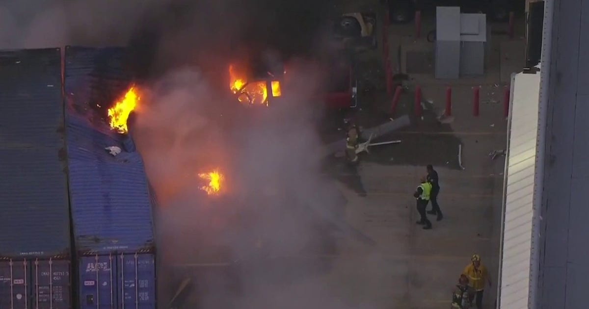 Helicopter crash reported in Chatsworth Helicopter crash reported in Chatsworth