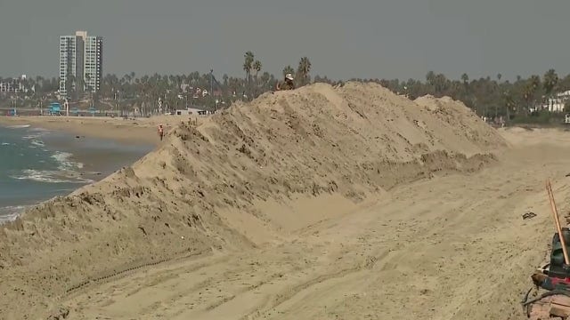 Long Beach declares emergency as Hurricane Polo swell looms