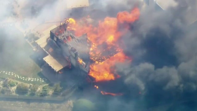 LIVE: Norte Fire in San Clemente threatens homes, forces evacuations