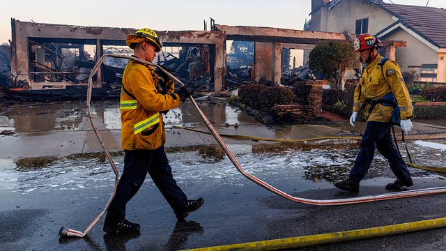 Norte Fire destroys homes, triggers evacuations in San Clemente and San Juan Capistrano