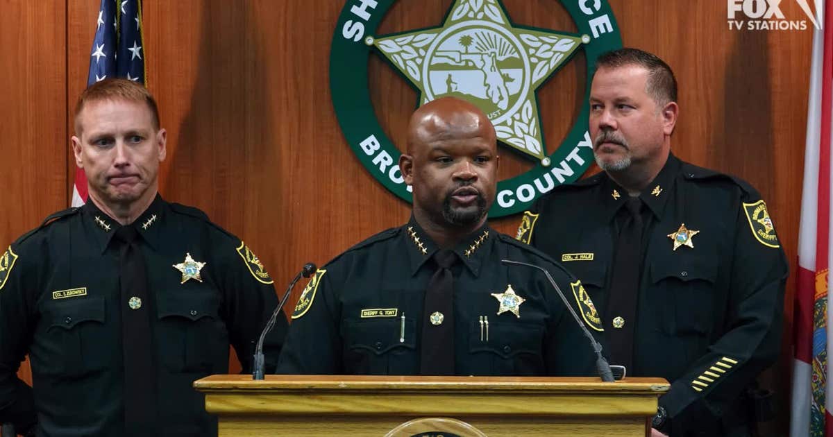 2 more deputies fired in Parkland, Florida, school shooting | KTVU FOX 2