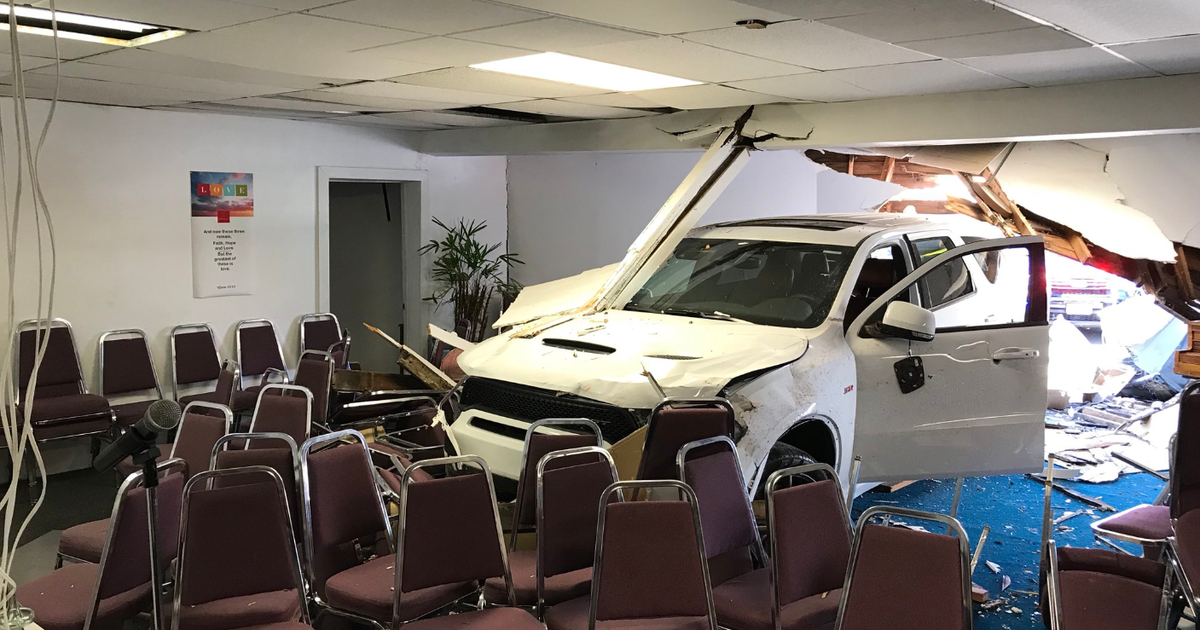 Sheriff's deputies say they chased stolen SUV that crashed into Oakland ...