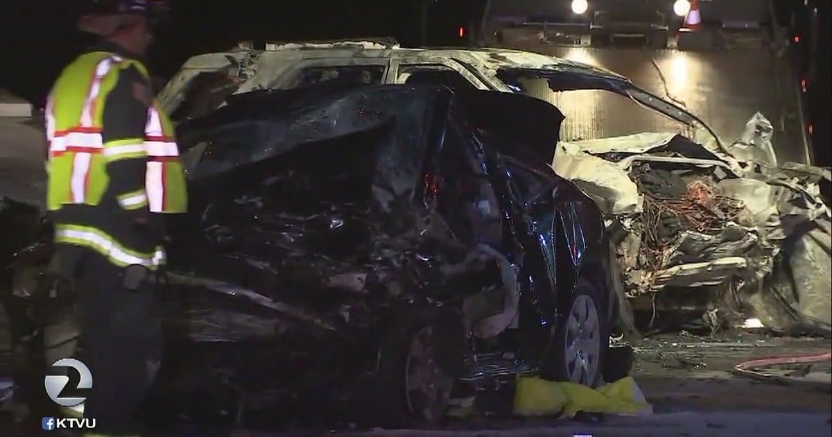 Two dead in apparent wrong-way crash in the South Bay | KTVU FOX 2