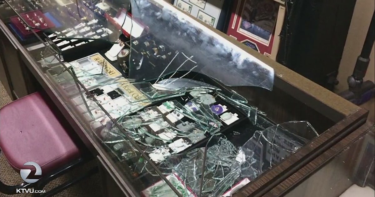 Thieves steal estimated $100K in jewelry from beloved East Bay shop ...