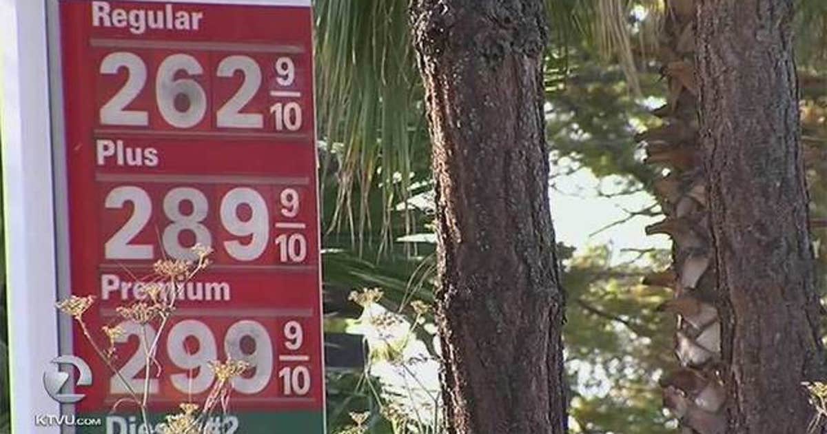 Gas price drop in time for holiday weekend break | KTVU FOX 2