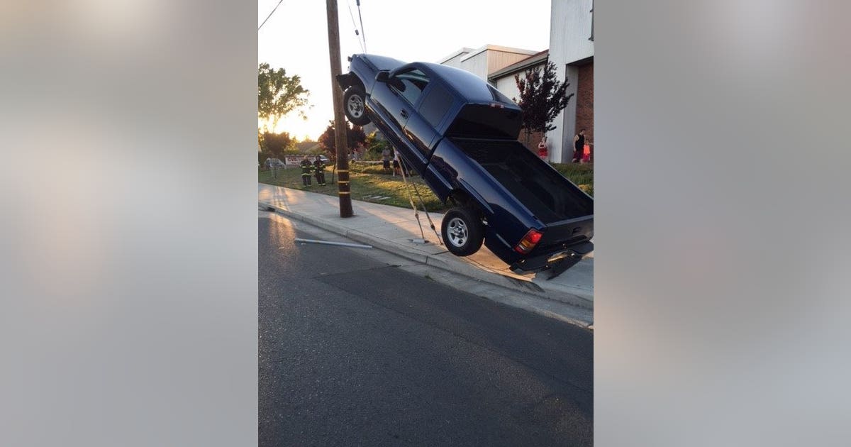Suspected DUI driver hits power pole | KTVU FOX 2