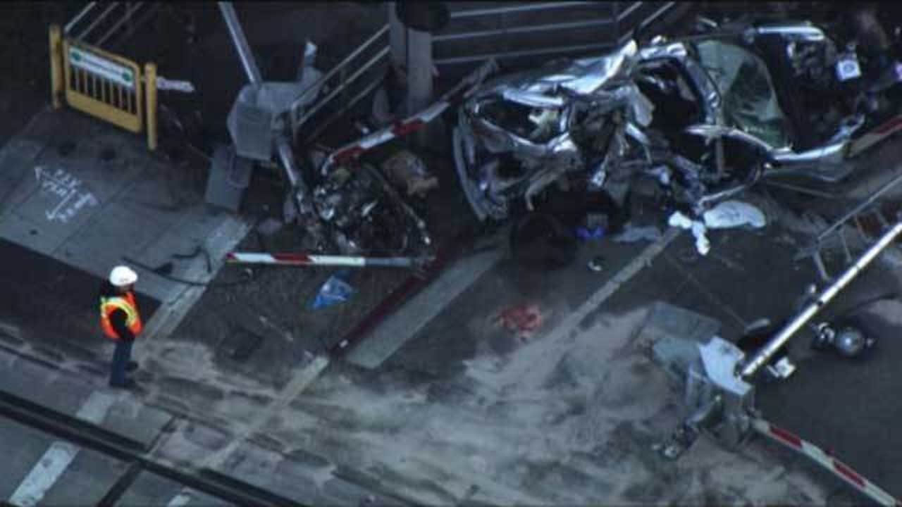 Woman dies after horrific Caltrain accident in Menlo Park KTVU FOX 2