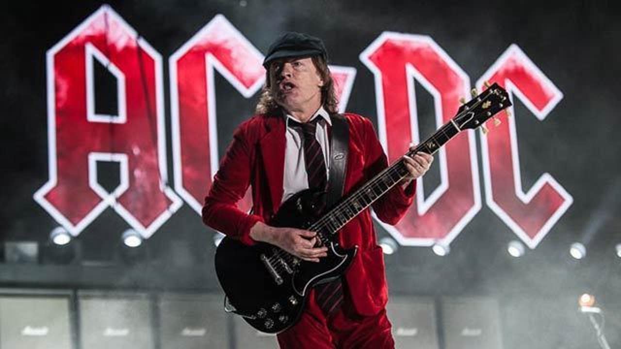 Photos: Coachella 2015 kicks off with headliners AC/DC | KTVU FOX 2