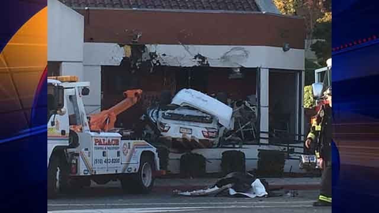 Driver crashes into Castro Valley business, suffers minor injuries