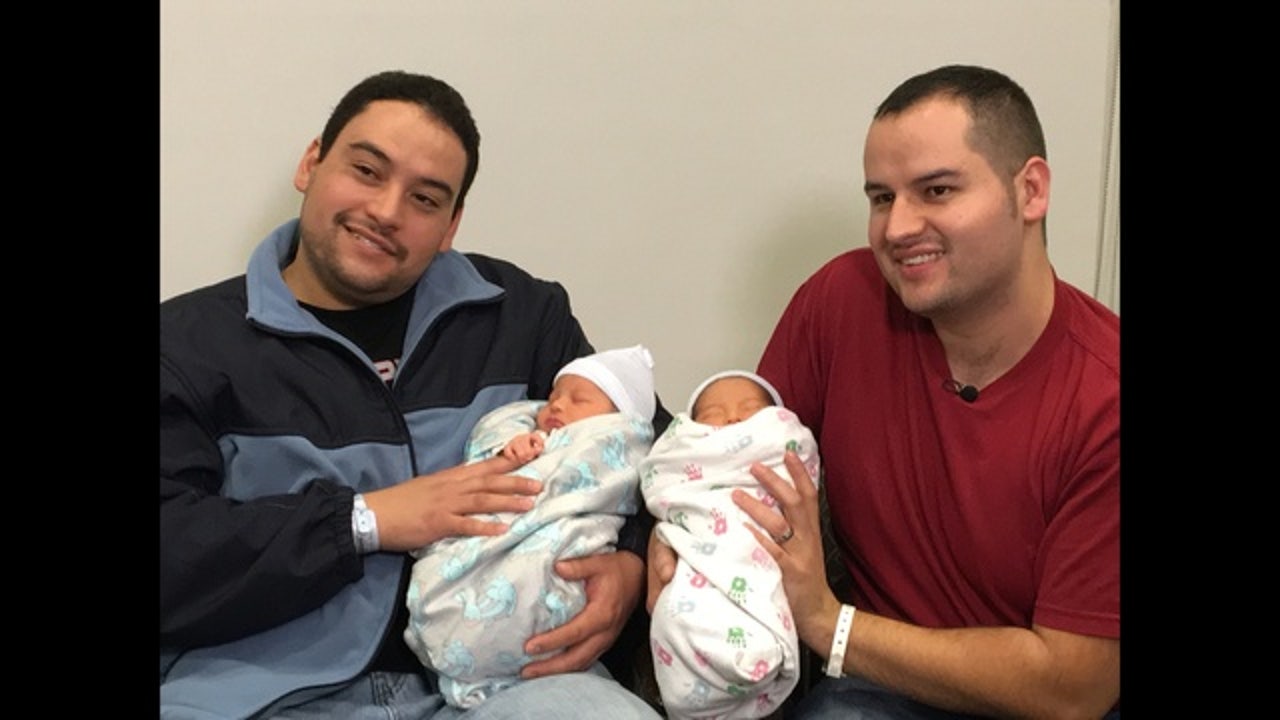 2 brothers meet 1st born children on same day