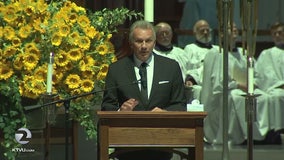 Fellow 49ers bid farewell to football legend Dwight Clark