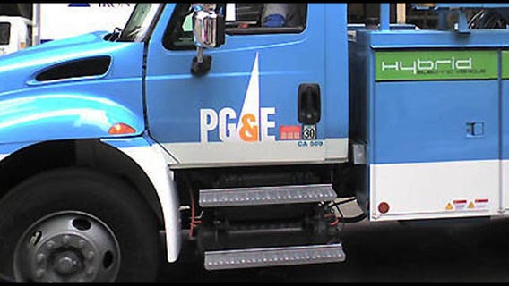 PG&E to lower electric, gas rates in the new year