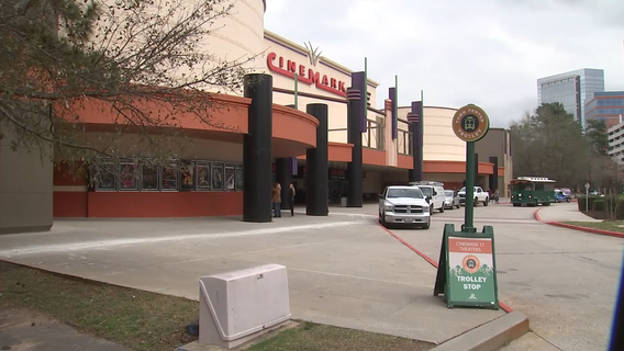 Cinemark bans large bags in movie theaters