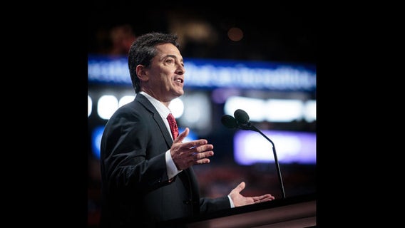 Actress doubles down on abuse allegation against Scott Baio