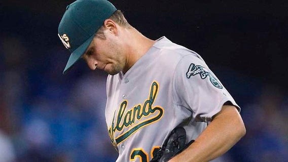 Blue Jays win 9th straight, beat Athletics 4-2