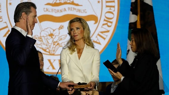 California governor's wife says she's running out of toilet paper