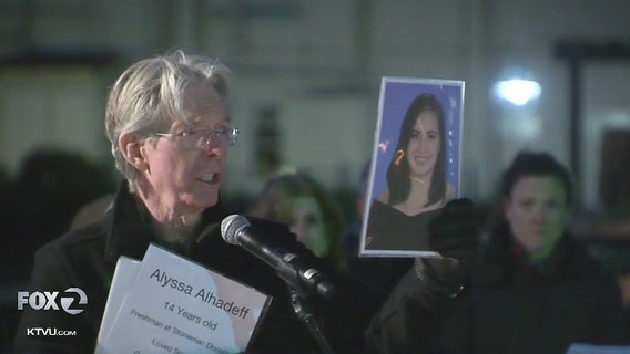 Grateful Dead's Phil Lesh graces vigil after Parkland school shooting