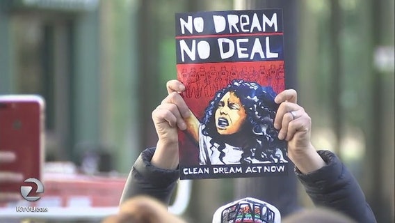 DACA immigrants elated with Supreme Court ruling that retains deportation protections