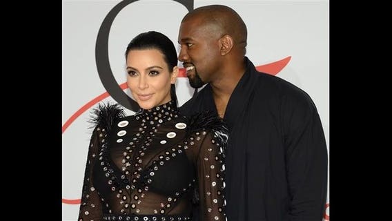 Kim Kardashian West, Kanye West welcome son