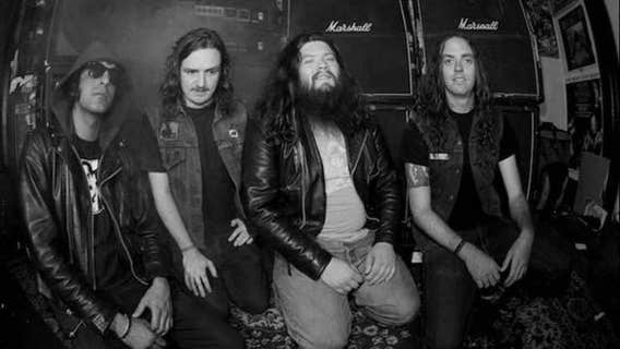 Lecherous Gaze with Dirty Ghosts