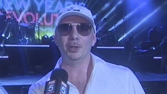 Pitbull sends plane for cancer patients in Puerto Rico