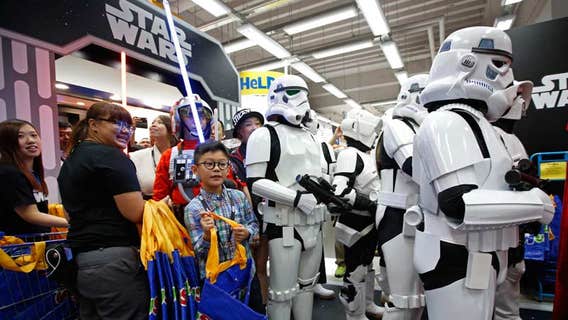 Disney unveils Star Wars toys amid marketing blitz