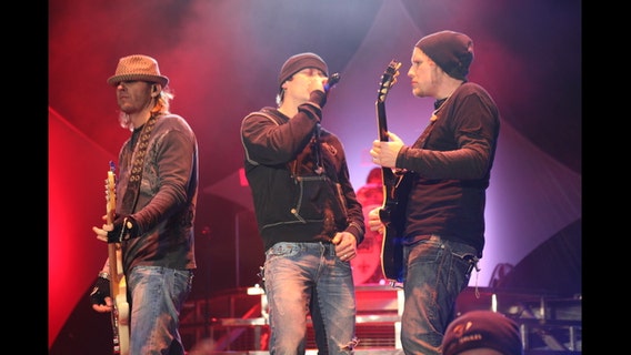 Founding guitarist of 3 Doors Down Matt Roberts dies